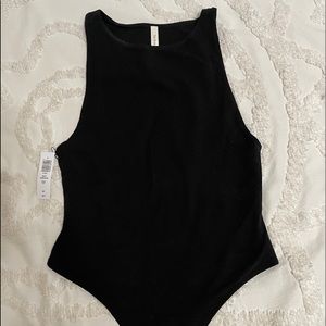 BRAND NEW Aritzia Babaton Bodysuit